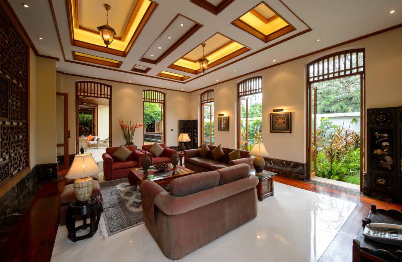 Private House in Sukhumvit For Rent and Sale