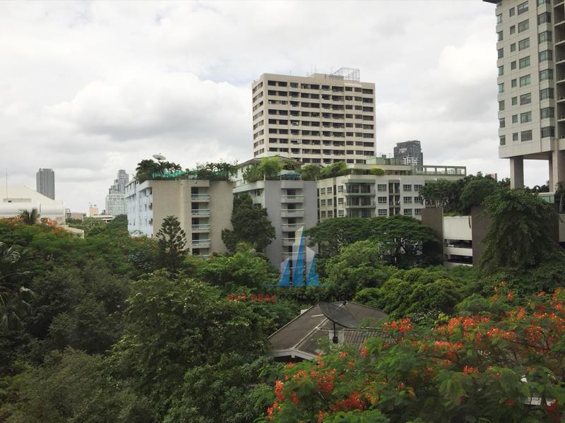 Vittorio Sukhumvit 39 For Sale